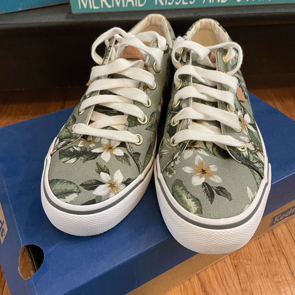 NIB KEDS jump kick tropical sage